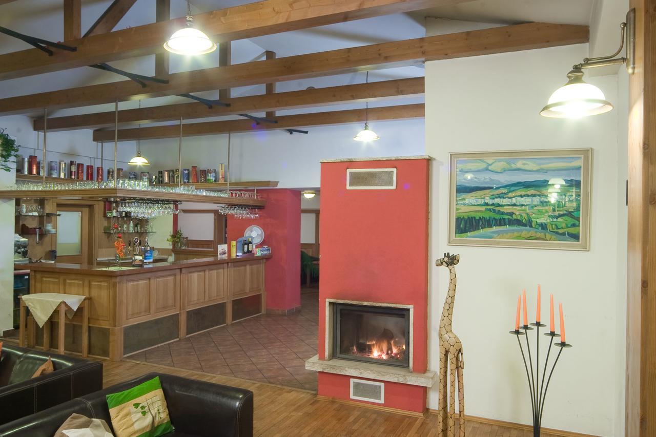 Park Hotel Cingov Smižany المظهر الخارجي الصورة